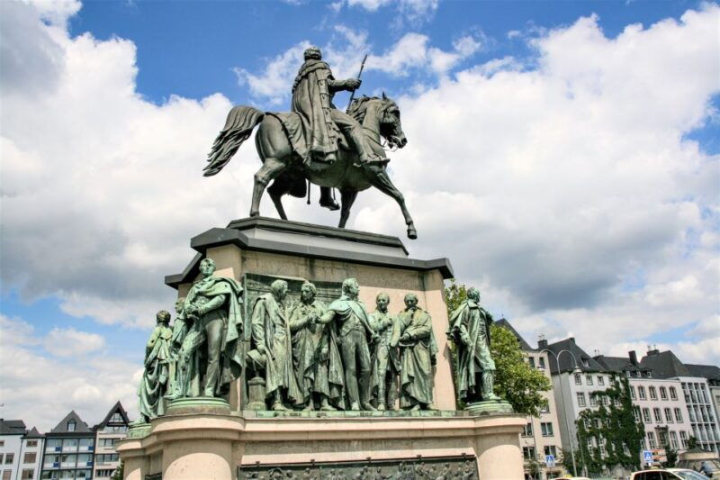 cologne-city-highlights-with-local-guide