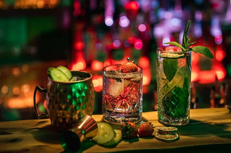 Cologne: Gin Tasting at The Bär with Welcome Cocktail - Why This Experience Stands Out