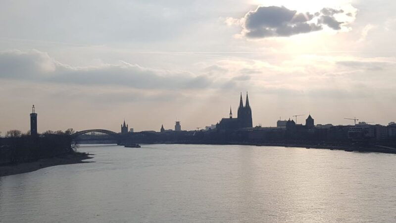 cologne-guided-e-bike-panorama-tour