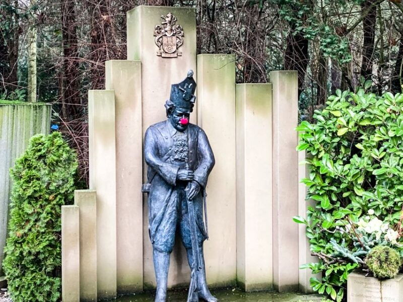 cologne-guided-tour-of-melatenfriedhof
