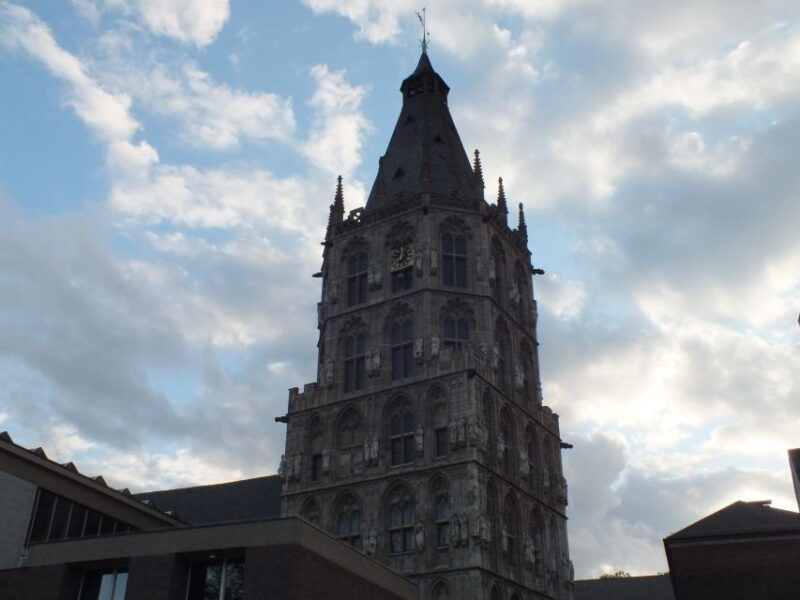 cologne-kolsch-highlights-old-town-tour-in-german