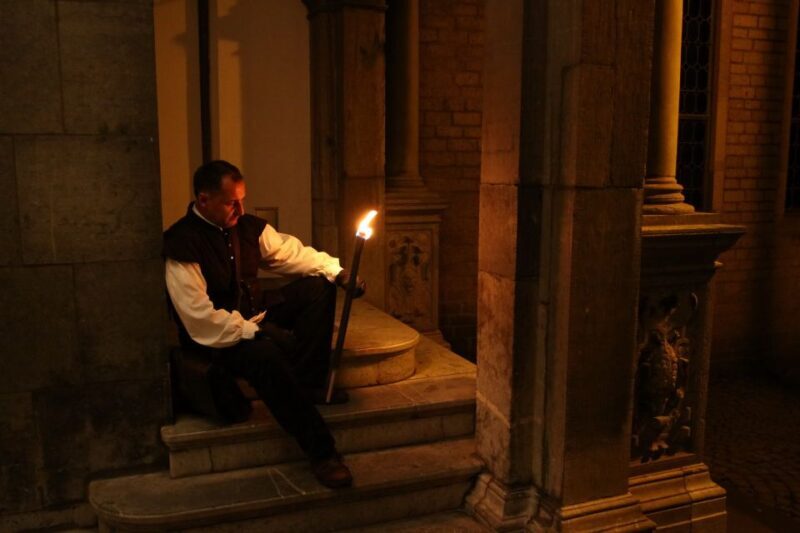 Cologne: Night Watchman Old Town Walking Tour - Key Points