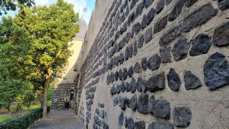 cologne-southside-severinsquarter-guided-tour-in-german