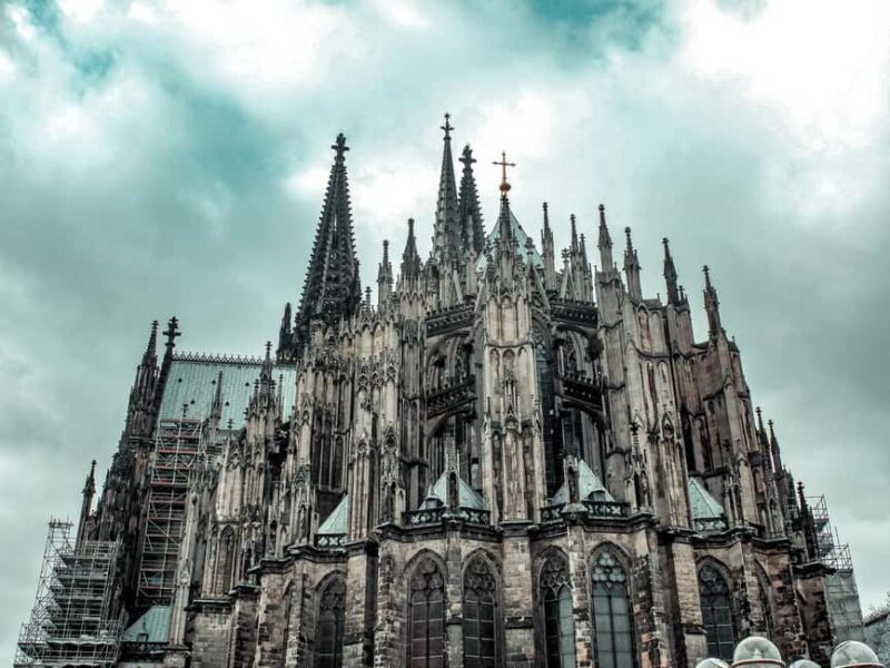 Cologne: The Dark Side of the Dom Tour - Who Should Take This Tour?