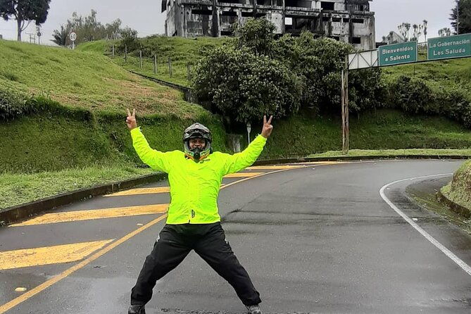 colombia-custom-motorcycle-trip-with-bilingual-guide