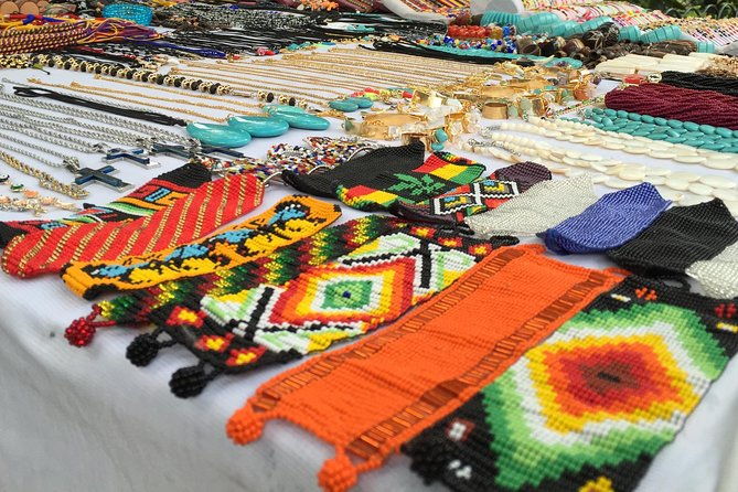 colombian-handicrafts-and-flea-market-tour-in-medellin