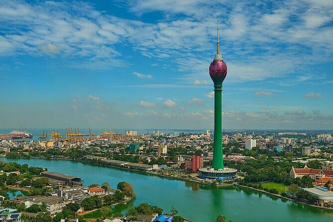 Colombo City Highlights Coach Excursion - Key Points