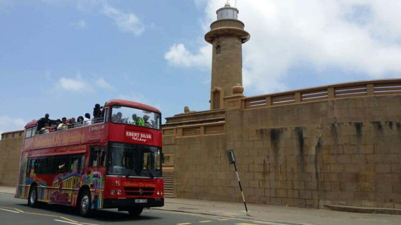 colombo-city-tour-by-open-top-bus-with-live-commentary