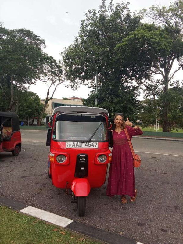 colombo-city-tour-by-tuk-tuk-with-hotel-pickup-and-drop-off