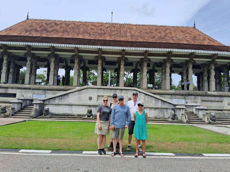 colombo-city-tour-by-tuk-tuk-with-hotel-pickup-and-drop-off