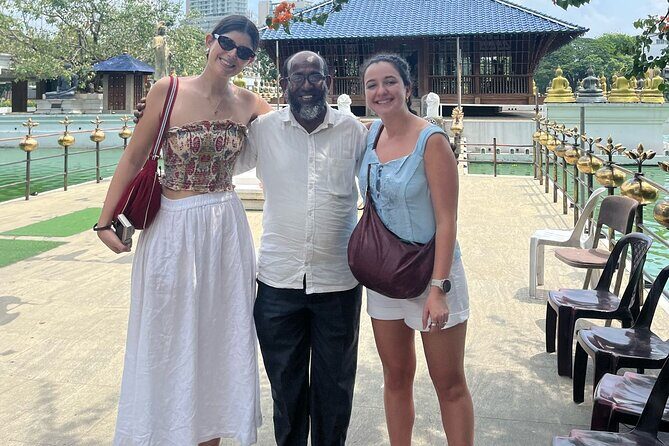 Colombo City Tour By TukTuk Style Morning and Evening - Stop 6: Colombo Lotus Tower