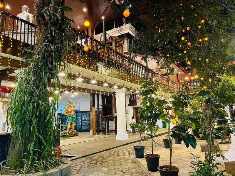 Colombo City Tour with Guide, Entry Tickets & Hotel Pickup - FAQs