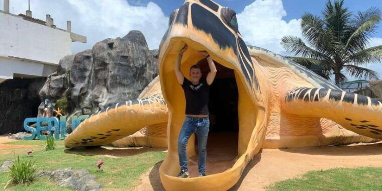 colombo-cruise-port-galle-turtle-hatchery-river-safari