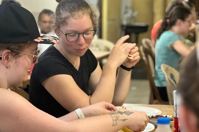 Colombo Evening Food Tour Authentic Sri Lankan Flavors - Transport and Logistics: Comfort and Convenience