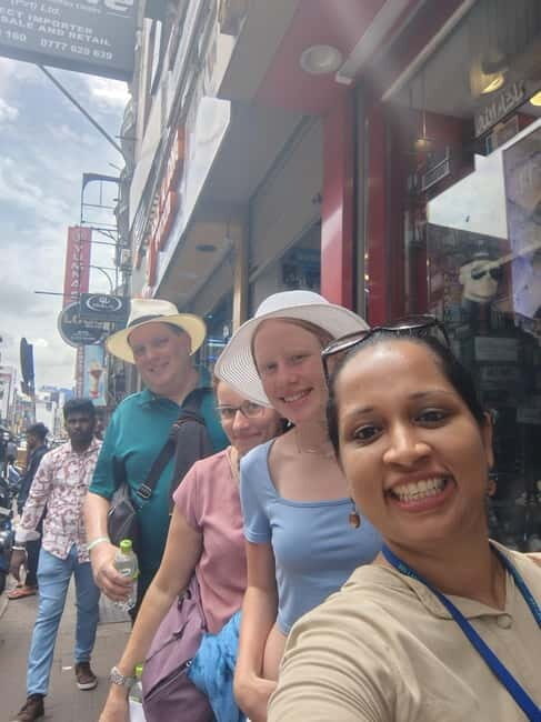 Colombo: Guided Walking Tour - What’s Included and What’s Not