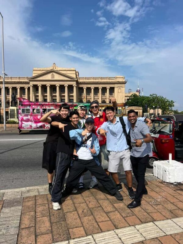 Colombo: Hidden Architecture and Street Art Tuk-Tuk Tour - The Sum Up