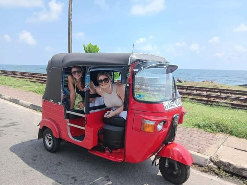Colombo: Highlights of City Tour by Tuk-Tuk with Pickup - Key Points