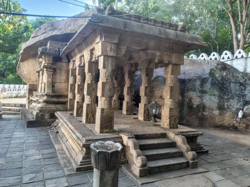 Colombo: Kandy Temple & Ridi Viharaya( Silver Temple) - Key Points