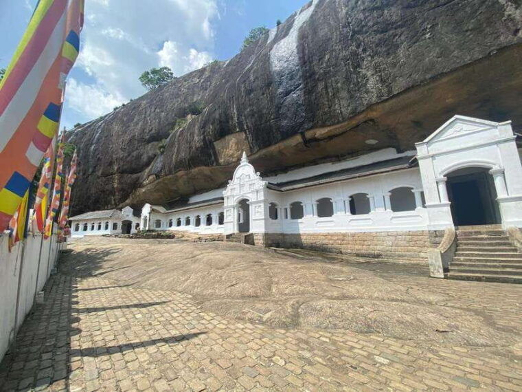 colombo-negombo-sigiriya-dambulla-cave-full-day-tour