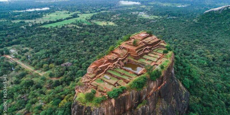 colombo-negombo-sigiriya-dambulla-cave-safari-day-tour