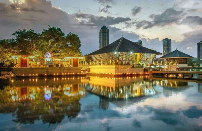 colombo-one-day-private-city-tour-with-gangaramaya-temple
