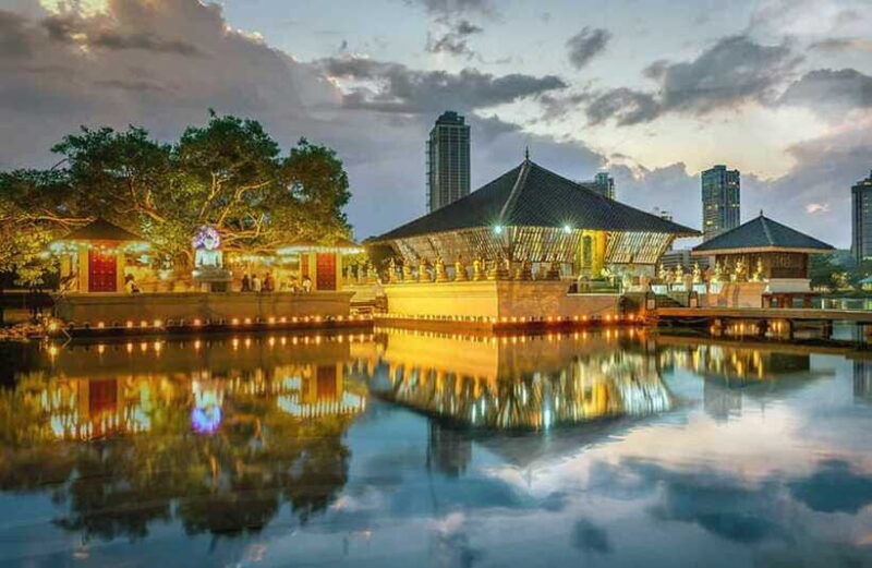 colombo-one-day-private-city-tour-with-gangaramaya-temple
