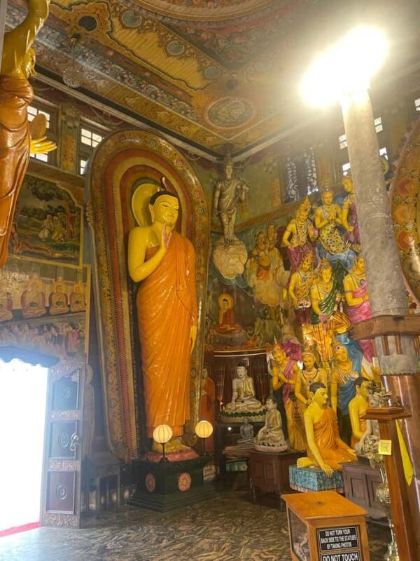 Colombo: Private guide City Tour TUk ( all-inclusive ) - Food and Drink Experience