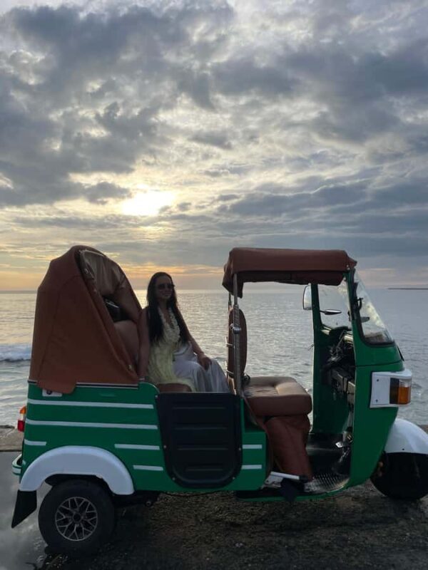 Colombo: Private Guided Tour of the City by Tuk with Tickets - A Detailed Look at the Colombo Tuk-Tuk Experience
