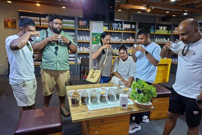 Colombo: Private Tuk-Tuk City Tour with Guide & All Entry Tickets - FAQ