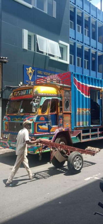 colombo-sightseeing-private-tour-by-tuk-tuk-morningorevening