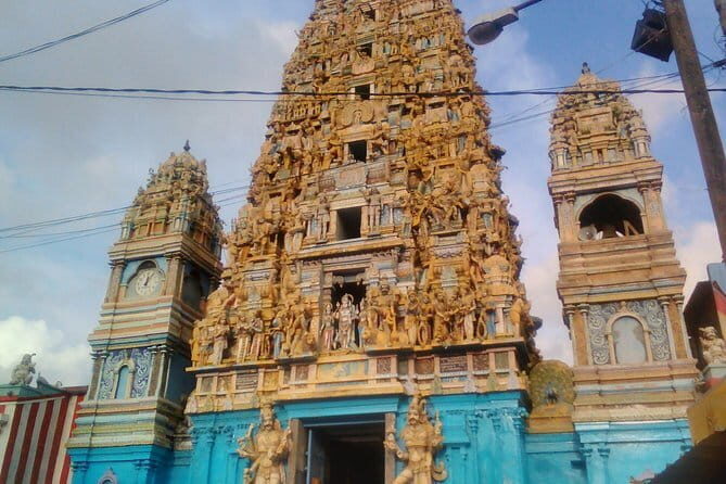 Colombo to Kandy Shuttle with Dambulla Sightseeing Tour - FAQ