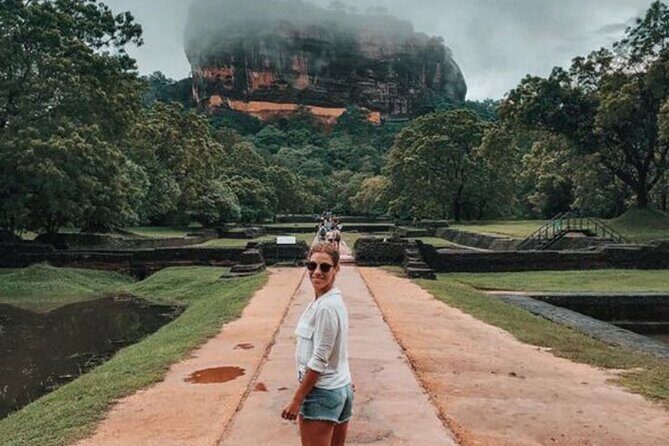 Colombo to Sigiriya and Dambulla Day Tour - FAQ