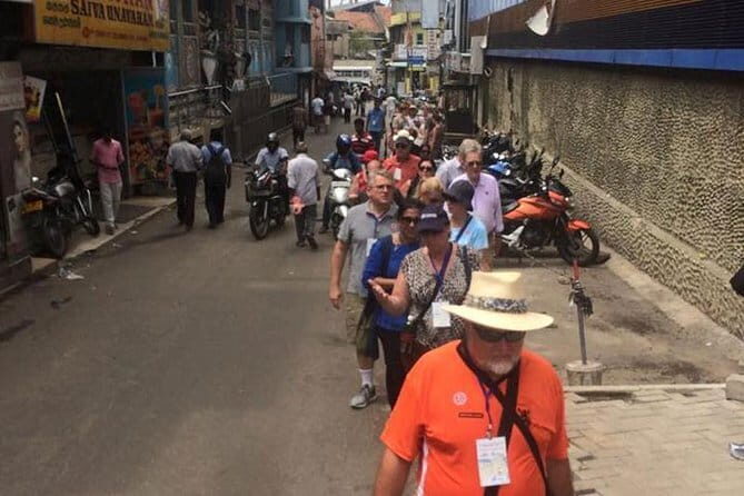 Colombo Walking Tour With Mark Forbs - Key Points