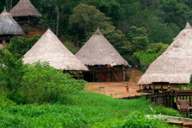 colon-panama-embera-indians-and-miraflores-locks