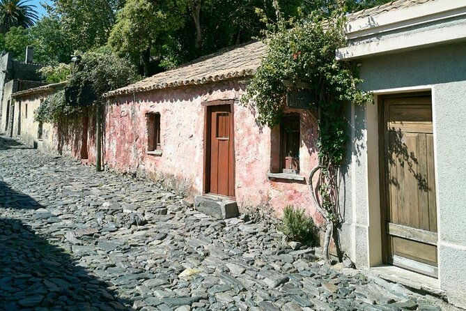 colonia-del-sacramento-from-buenos-aires-full-day