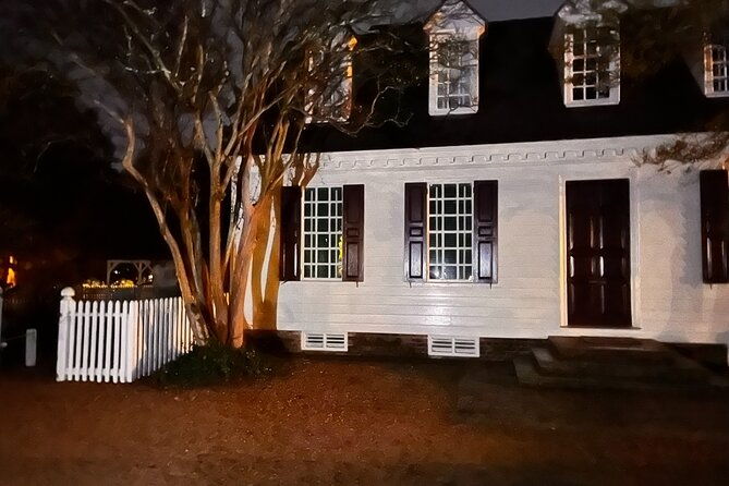 colonial-williamsburg-ghost-stories-and-walking-tour-2