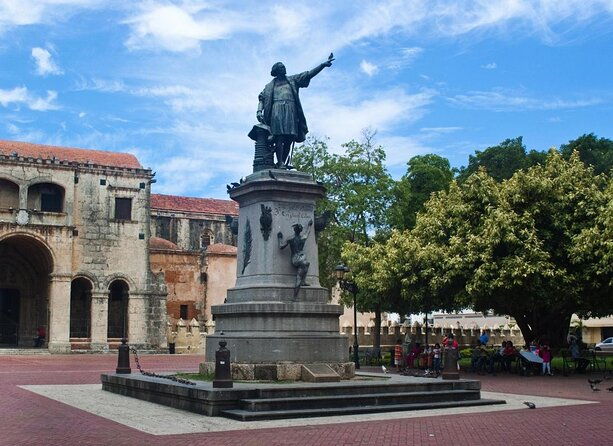 colonial-zone-train-45-minutes-of-history-and-culture-in-santo-domingo