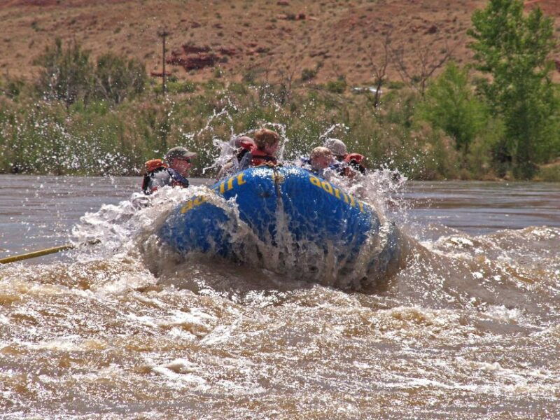 colorado-river-rafting-afternoon-half-day-at-fisher-towers
