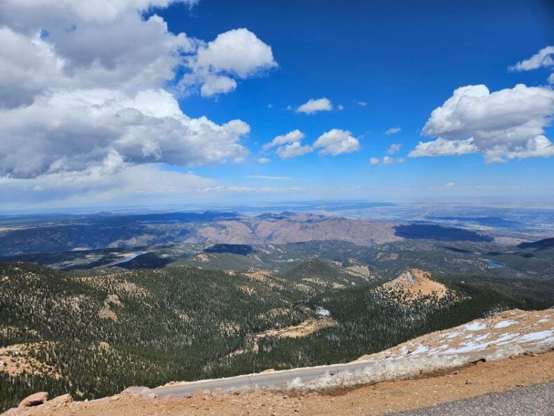 colorado-springs-pikes-peak-luxury-jeep-tour