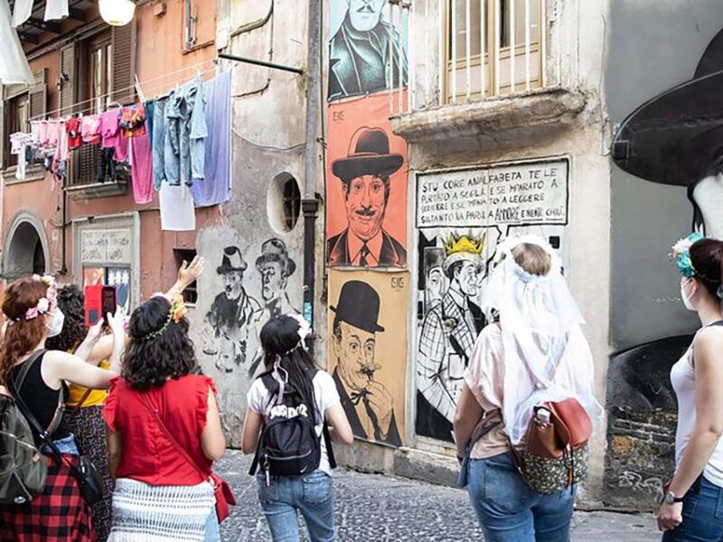 colorful-stroll-street-art-naples