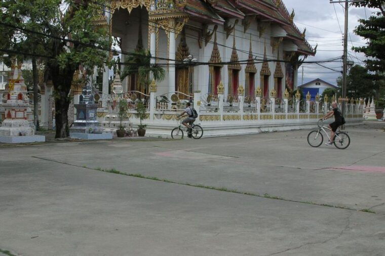 colors-of-bangkok-4-hour-small-group-bike-tour