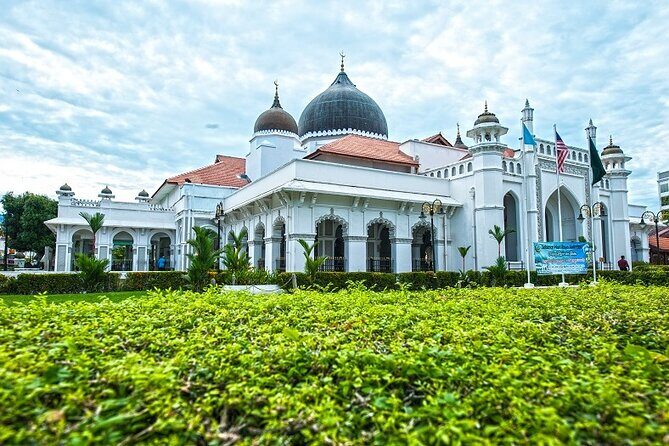 Colors of George Town Walking Tour - The Cultural Heart: The Street of Harmony and Religious Sites
