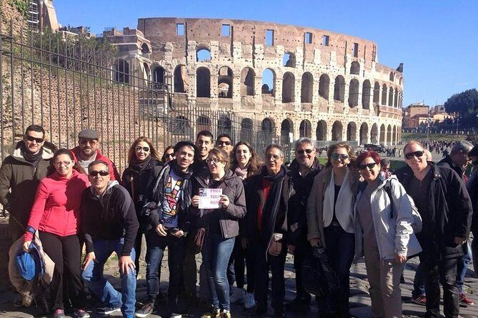 Colosseum and Roman forum. - Key Points