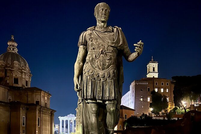colosseum-and-roman-forum-sightseeing-area-night-walking-tour