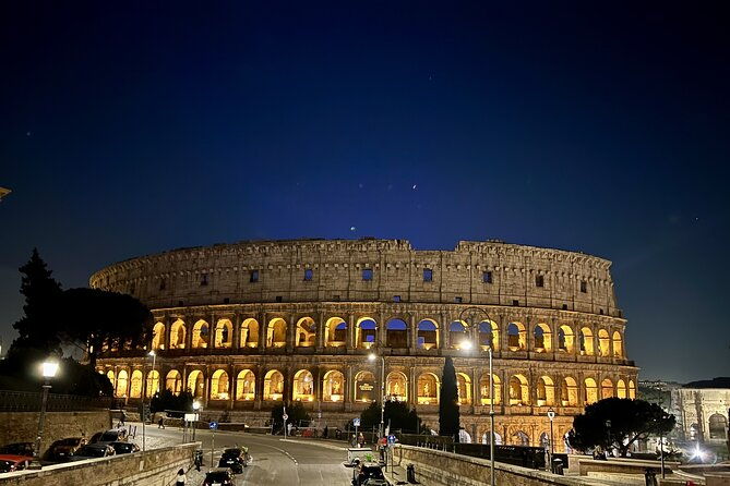 colosseum-and-roman-forum-sightseeing-area-night-walking-tour