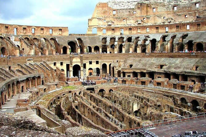 colosseum-entry-with-digital-audioguide-and-arena-option