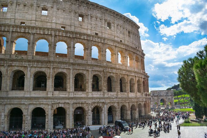 colosseum-express-guided-tour-and-ancient-rome-admission-included