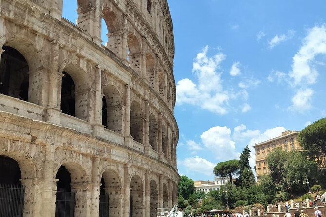 colosseum-guided-tour-in-rome