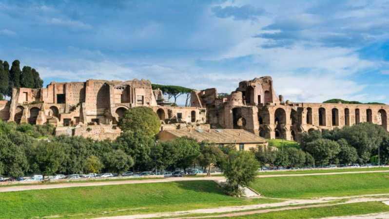 colosseum-guided-tour-with-roman-forum-palatine-entrance