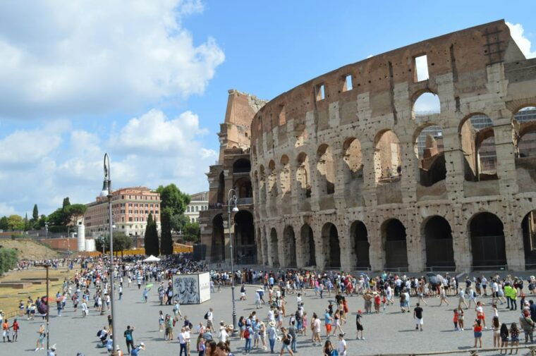 colosseum-palatine-hill-and-roman-forum-with-timed-entry
